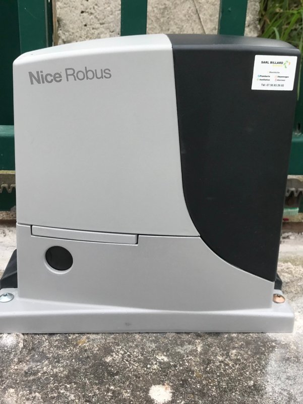 moteur-portail-la-haye-manche